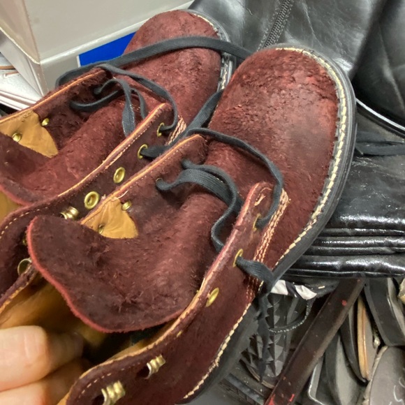 Boots - Picture 3 of 5